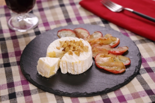 カマンベールロールケーキ