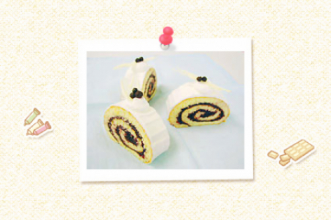 ブルーベリーのロールケーキ