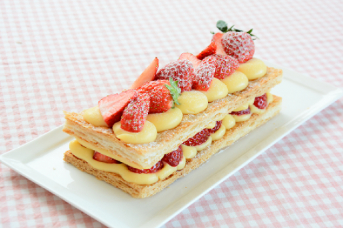 本格いちごのミルフィーユ