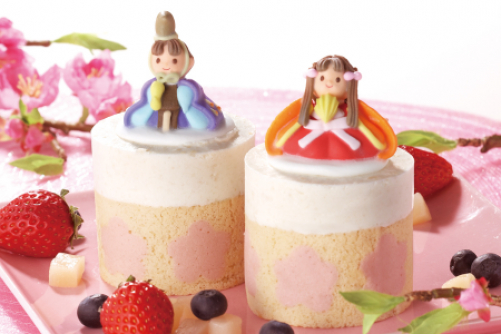 桃ムースのひなまつりケーキ