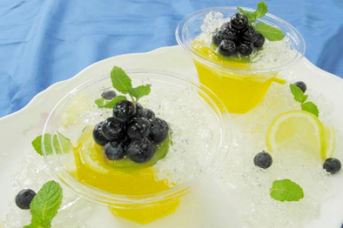 夏の爽やかレモンゼリー