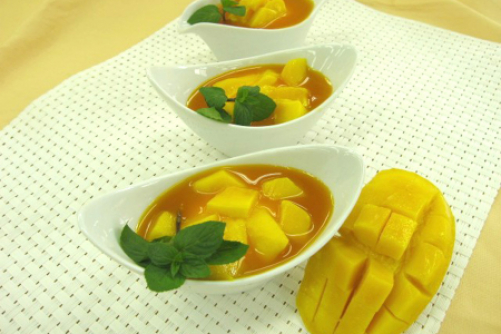 夏のマンゴームース