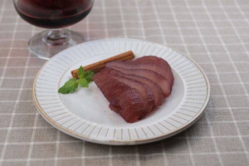 洋梨の赤ワイン・コンポート