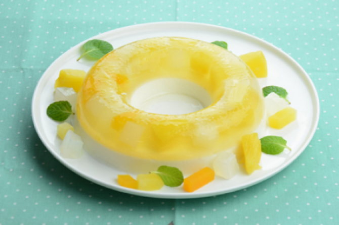 りんごとミルクの2色ゼリー