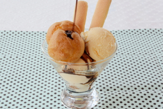 プチシューのスペシャルアフォガート