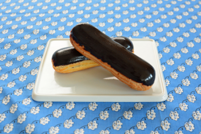 本格!濃厚チョコエクレア