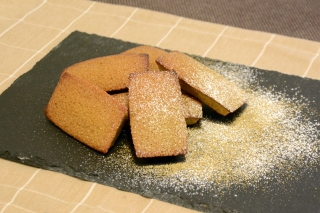 ほうじ茶のフィナンシェ