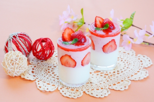 いちごとみるくのムースプリン