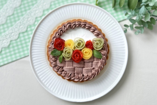 かごいっぱいのお花タルト